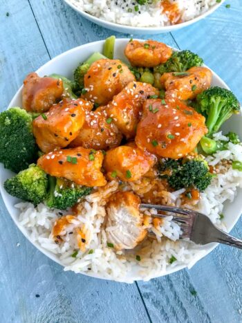 Sweet Sriracha Chicken Bowls - With Peanut Butter on Top